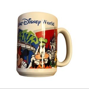VTG DISNEY‎ WORLD COFFEE MUG